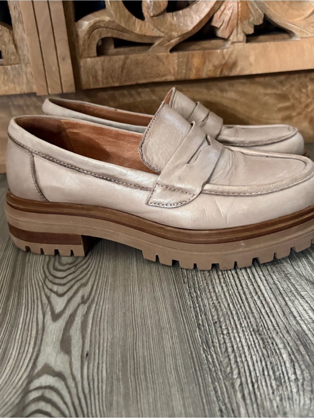 Miz mooz Women's Cream Leather Lug Sole Penny Loafers
